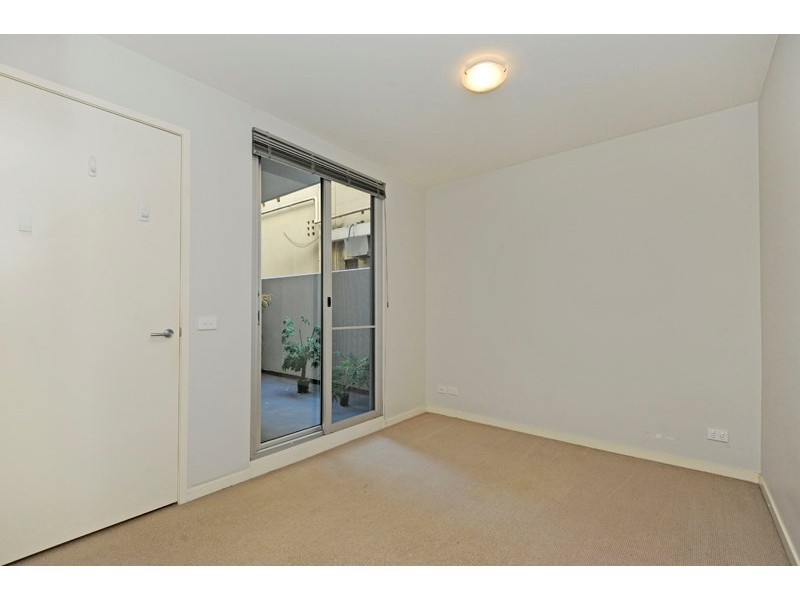 4/100 Queensberry Street, Carlton VIC 3053