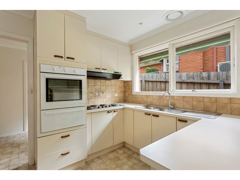 16 Peter Street, Doncaster East VIC 3109