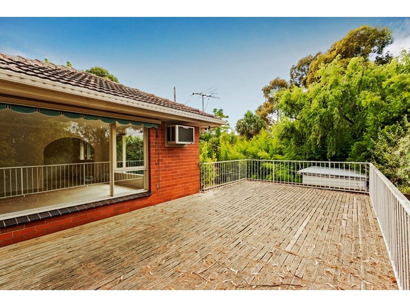 16 Peter Street, Doncaster East VIC 3109