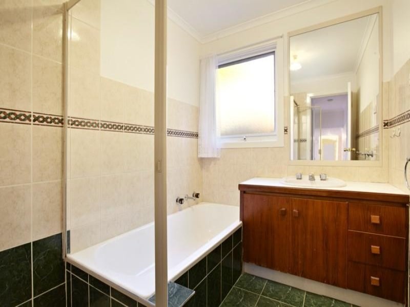 45 Fernlea Crescent, Doncaster East VIC 3109
