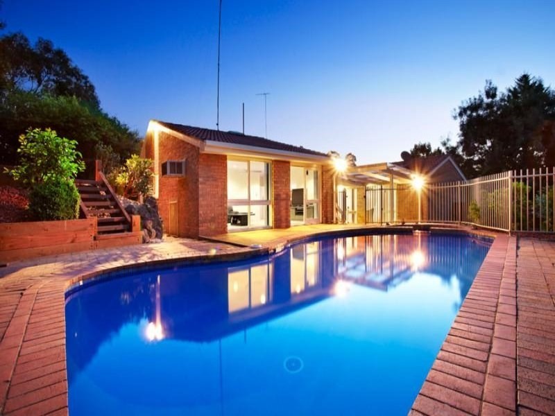 45 Fernlea Crescent, Doncaster East VIC 3109