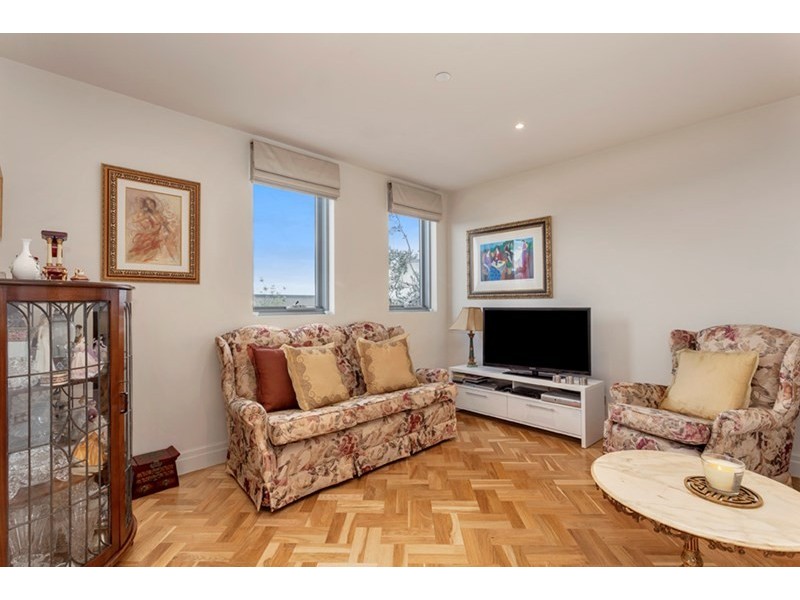 701/91 Tram Road, Doncaster VIC 3108