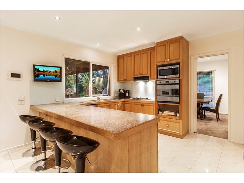 18 Carlton Court, Templestowe VIC 3106