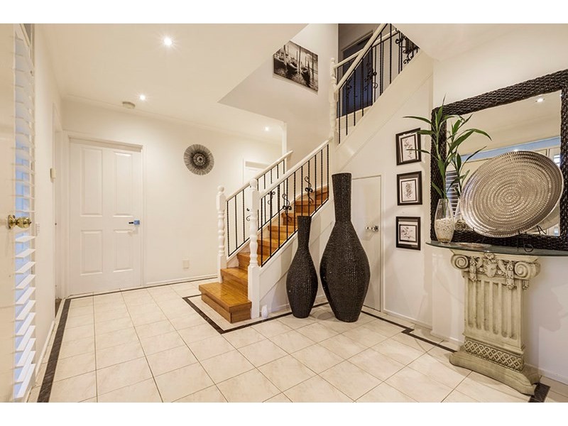 18 Carlton Court, Templestowe VIC 3106