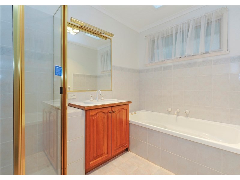 6 Cantala Drive, Doncaster VIC 3108