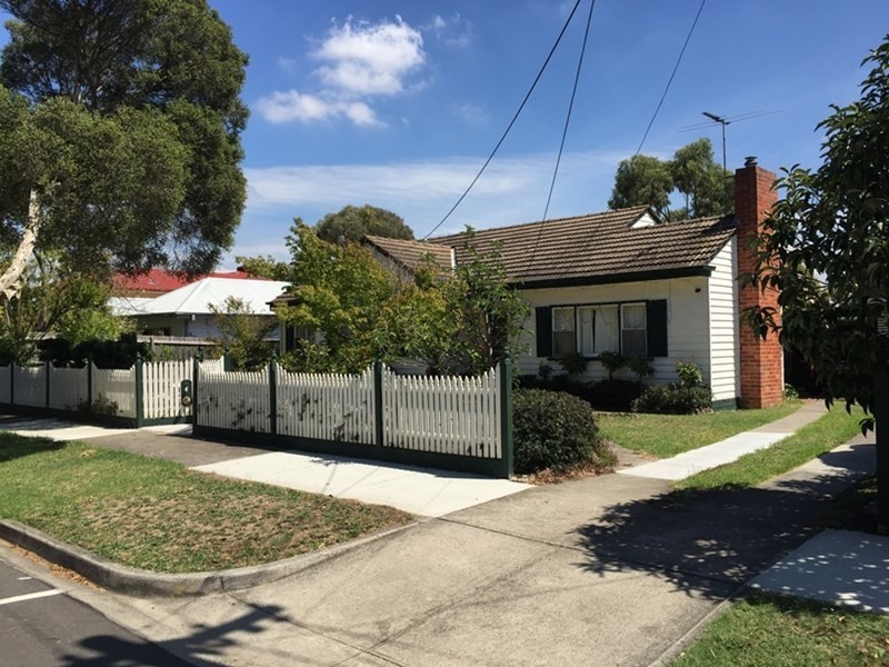 28 Olympiad Crescent, Box Hill North VIC 3129