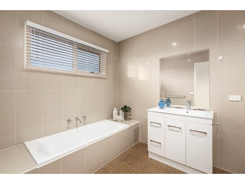5/29-31 Thea Grove, Doncaster East VIC 3109