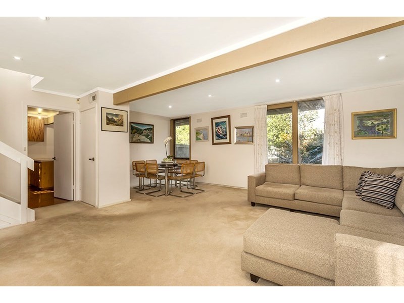 12/18 Peter Street, Doncaster East VIC 3109