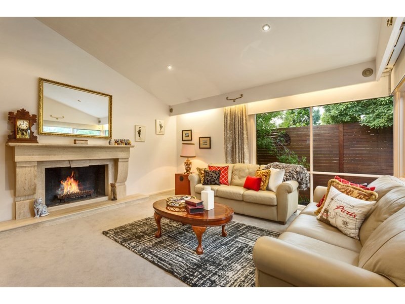 2 Flowerdrum Close, Templestowe VIC 3106