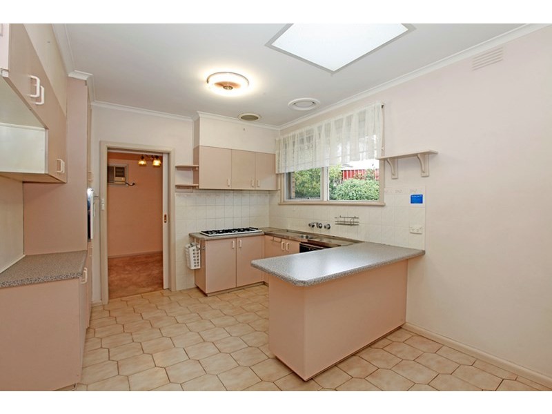 5 Woodstock Court, Doncaster East VIC 3109