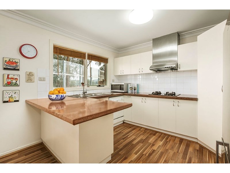 7/4 Bowen Road, Doncaster East VIC 3109