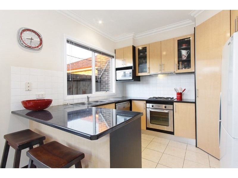 2/21 Daventry Street, Reservoir VIC 3073