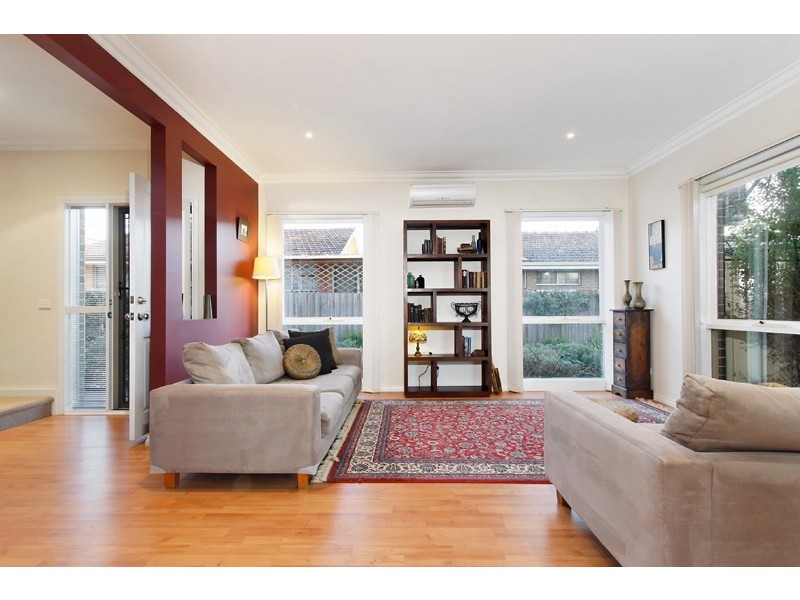 2/21 Daventry Street, Reservoir VIC 3073