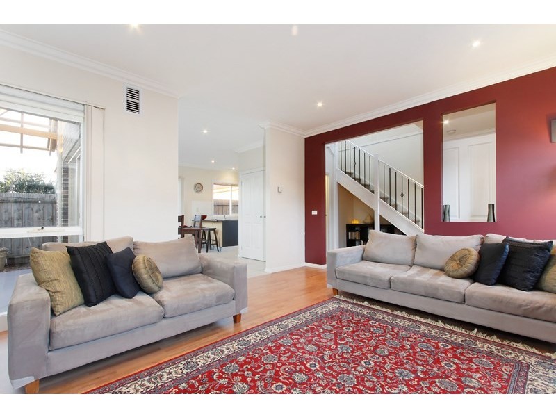 2/21 Daventry Street, Reservoir VIC 3073