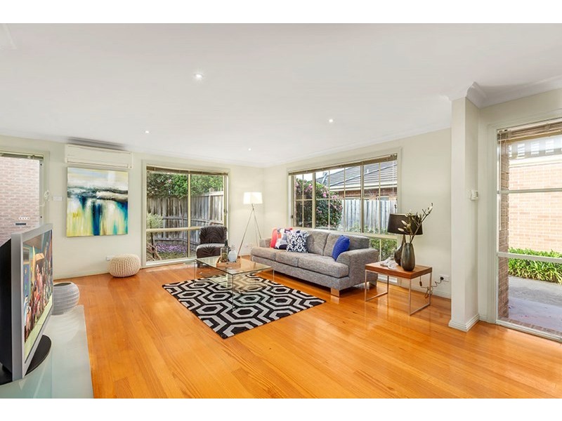 2/16 Linden Road, Ringwood North VIC 3134