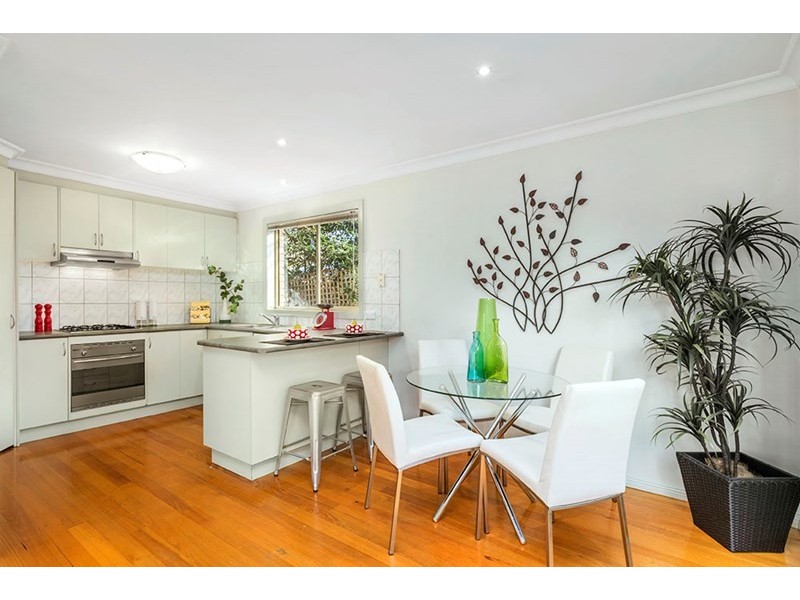 2/16 Linden Road, Ringwood North VIC 3134