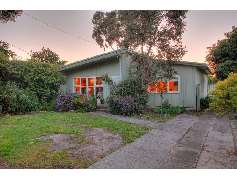 2 Marian Court, Blackburn VIC 3130