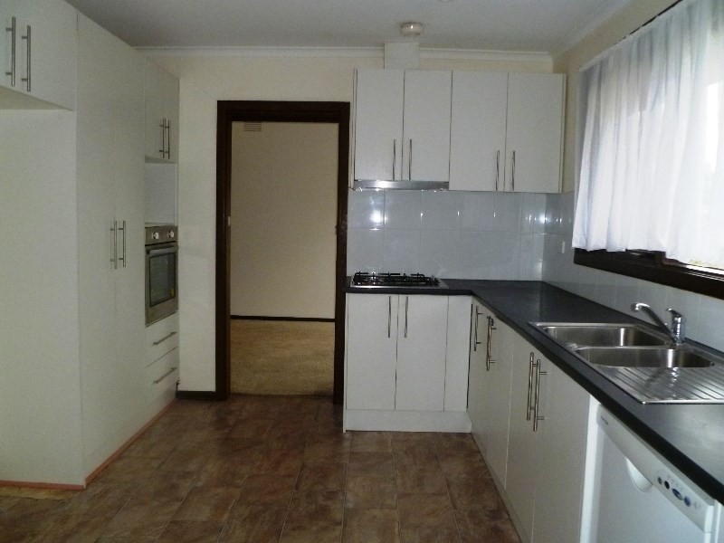 4 Windella Quadrant, Doncaster VIC 3108
