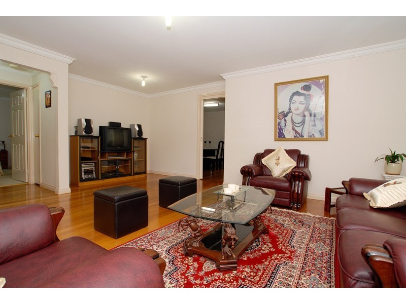 54 Ashmore Road, Forest Hill VIC 3131