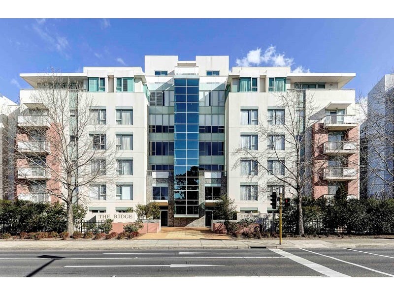 102/1 Sovereign Point Court, Doncaster VIC 3108