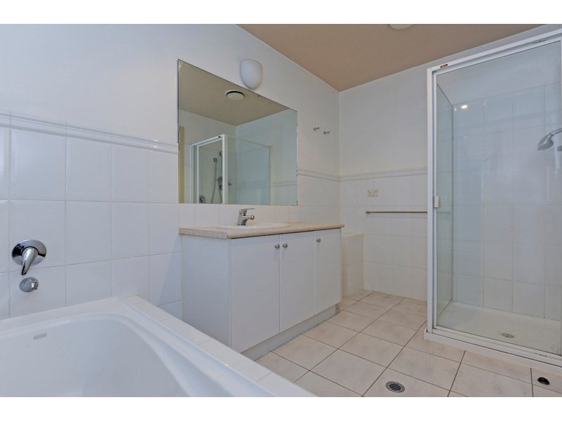 102/1 Sovereign Point Court, Doncaster VIC 3108