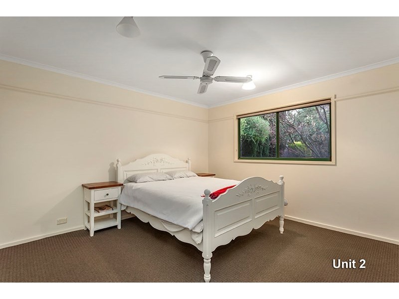 1 and 2/16 Victoria Street, Doncaster VIC 3108