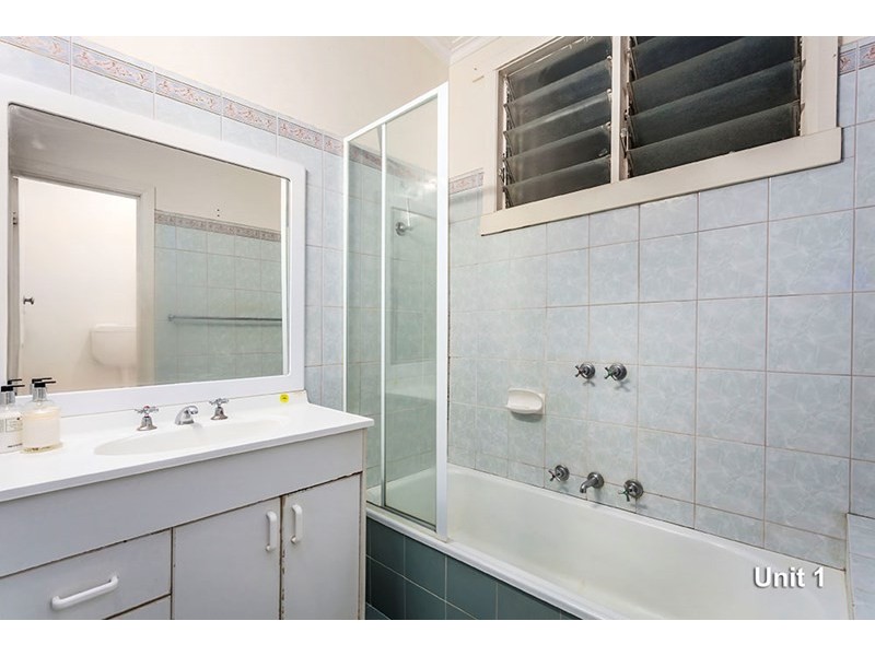 1 and 2/16 Victoria Street, Doncaster VIC 3108