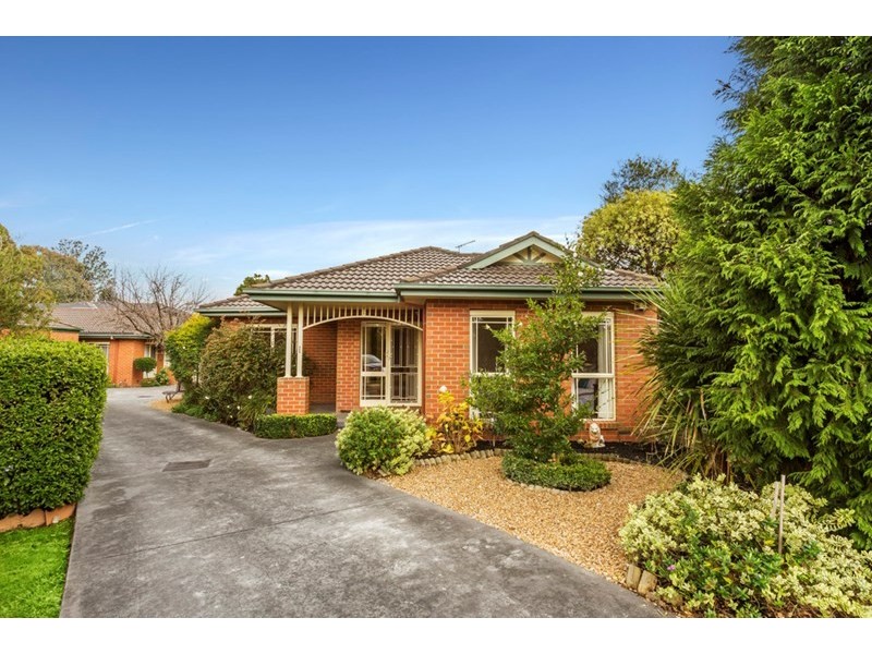 1/2 Brush Grove, Glen Waverley VIC 3150