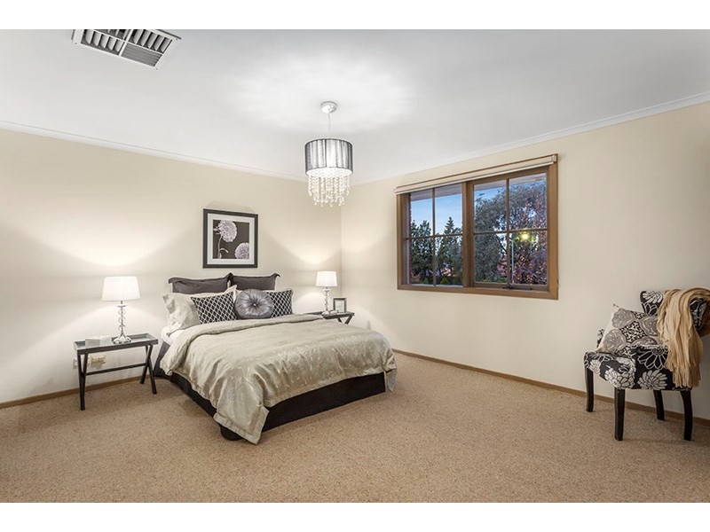 9 Vivienne Court, Doncaster East VIC 3109