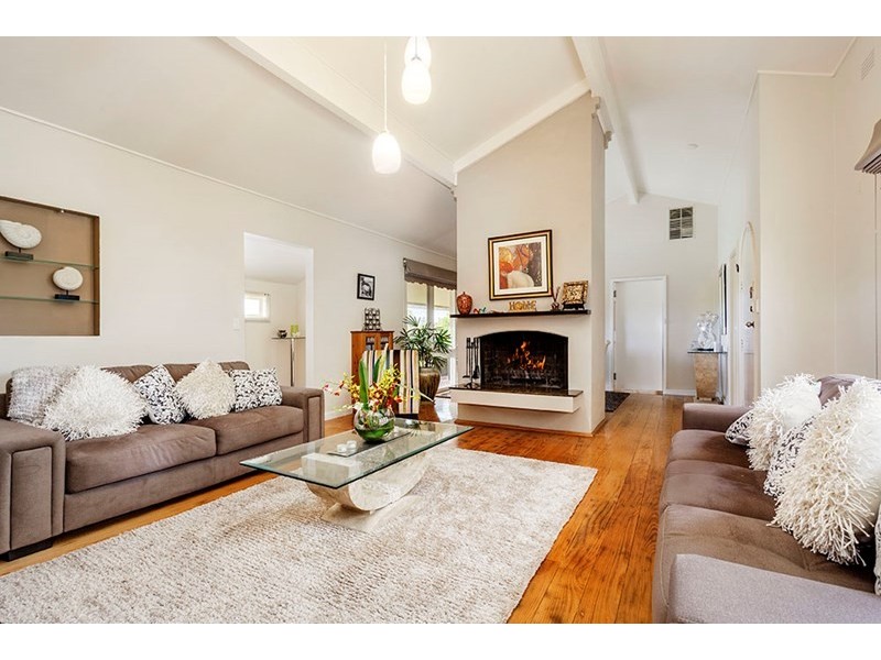 1 Lara Court, Doncaster VIC 3108