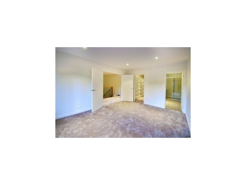 37A Woodhouse Road, Doncaster East VIC 3109