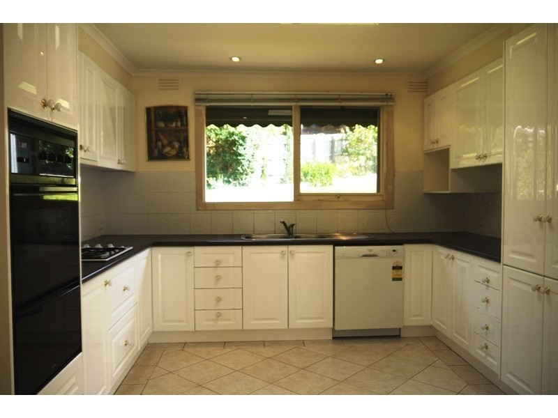 8 Gemini Close, Doncaster East VIC 3109