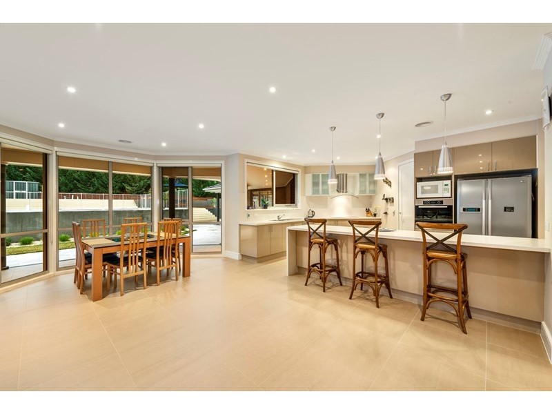 12 St Muir Drive, Warrandyte VIC 3113