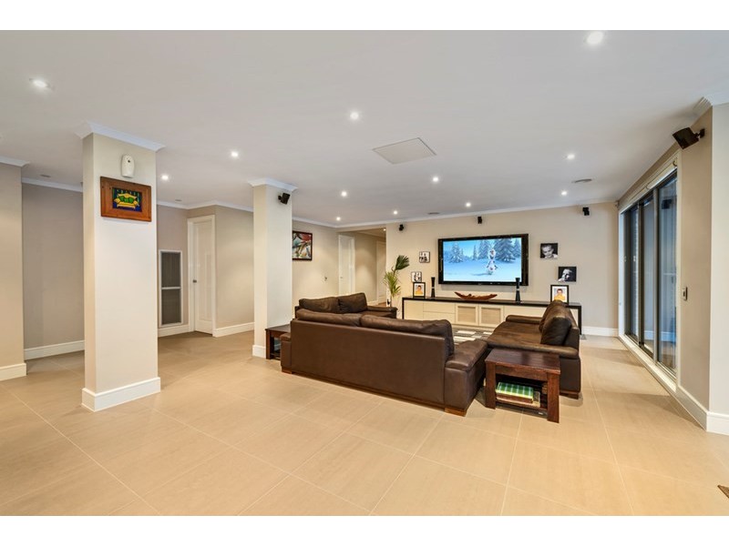 12 St Muir Drive, Warrandyte VIC 3113