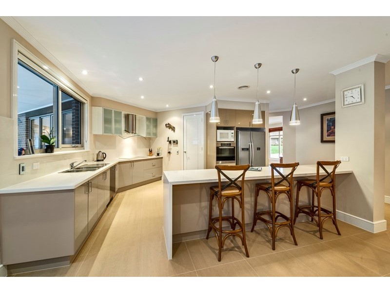 12 St Muir Drive, Warrandyte VIC 3113