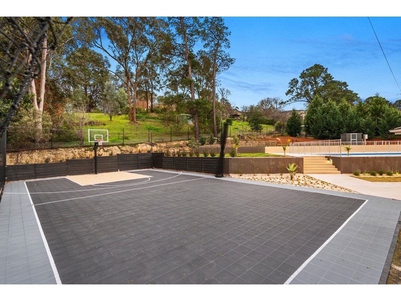 12 St Muir Drive, Warrandyte VIC 3113