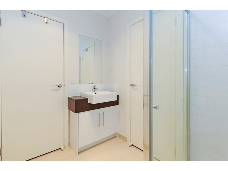 11/1042 Doncaster Road, Doncaster East VIC 3109