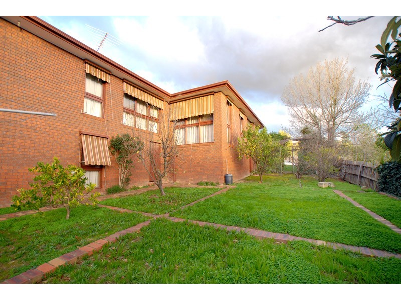 2 Rimmer Place, Doncaster East VIC 3109