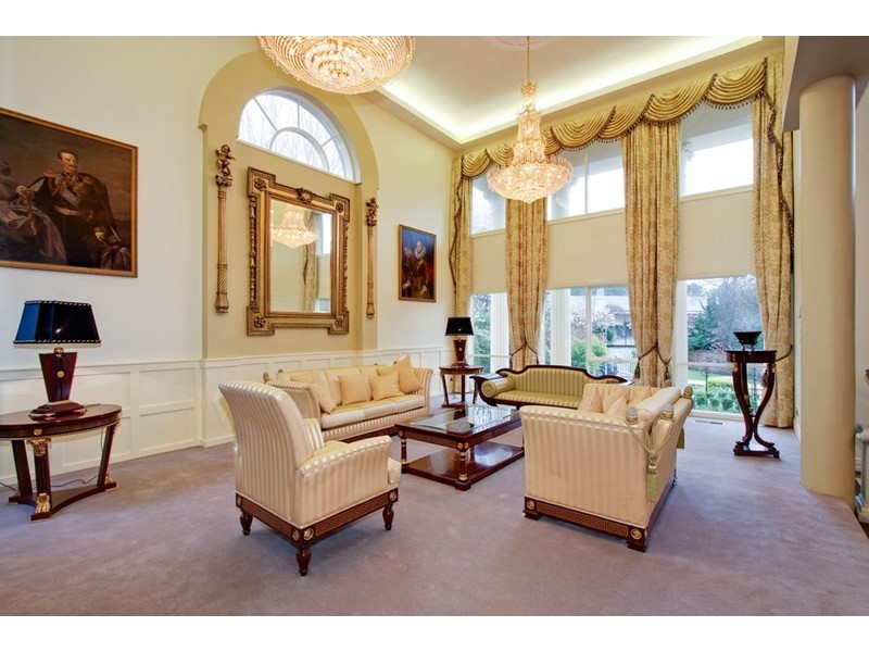 36 Sarah Crescent, Templestowe VIC 3106