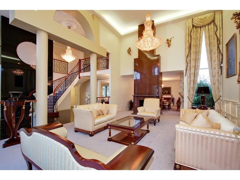 36 Sarah Crescent, Templestowe VIC 3106