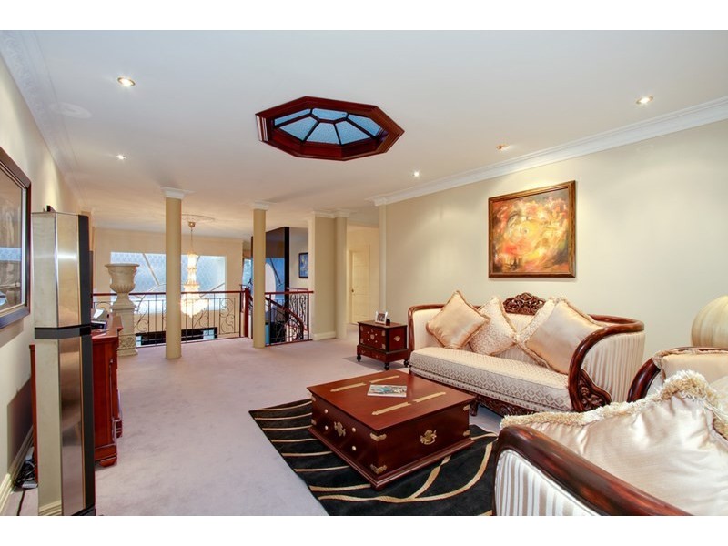 36 Sarah Crescent, Templestowe VIC 3106