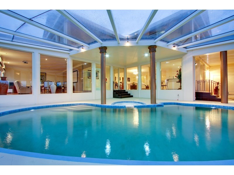 36 Sarah Crescent, Templestowe VIC 3106