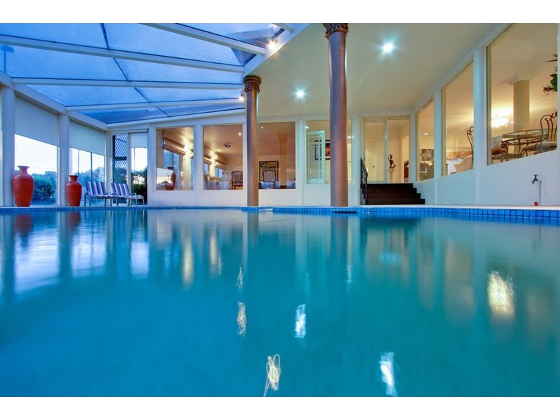 36 Sarah Crescent, Templestowe VIC 3106