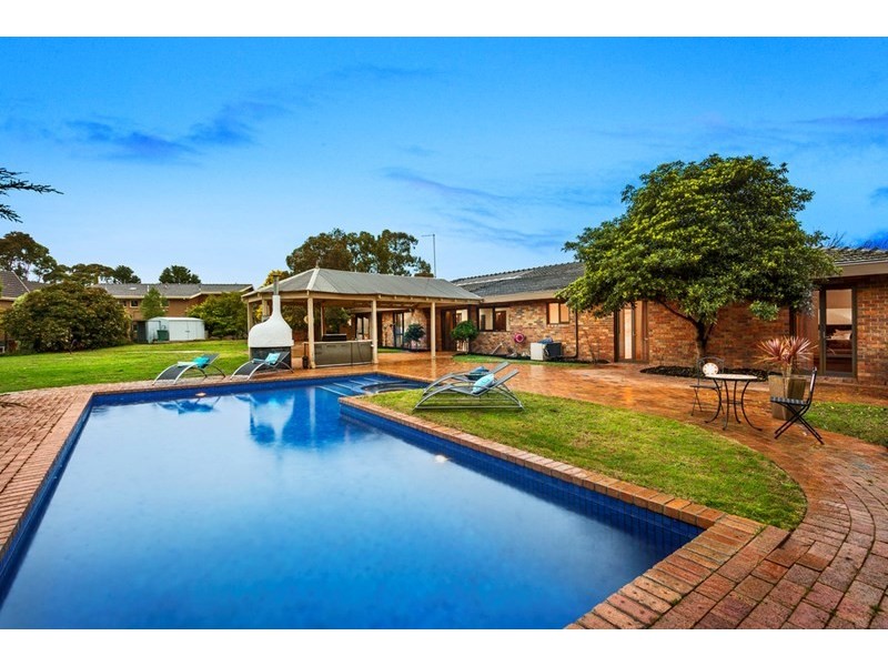 19 White Lodge Court, Donvale VIC 3111