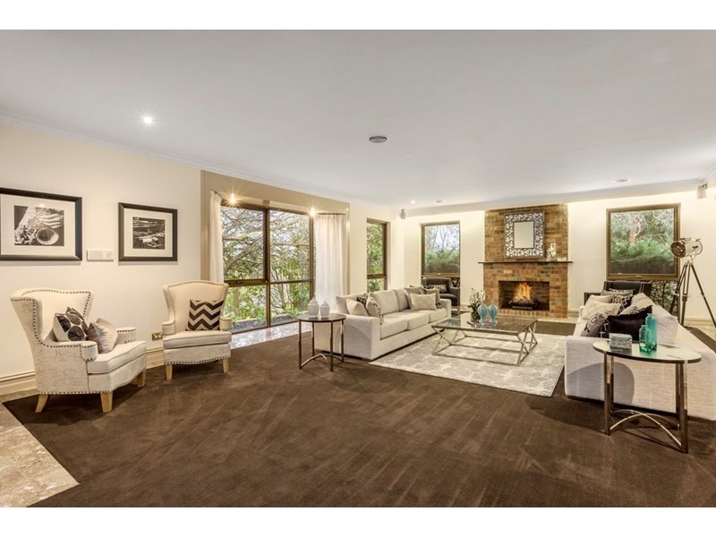 19 White Lodge Court, Donvale VIC 3111