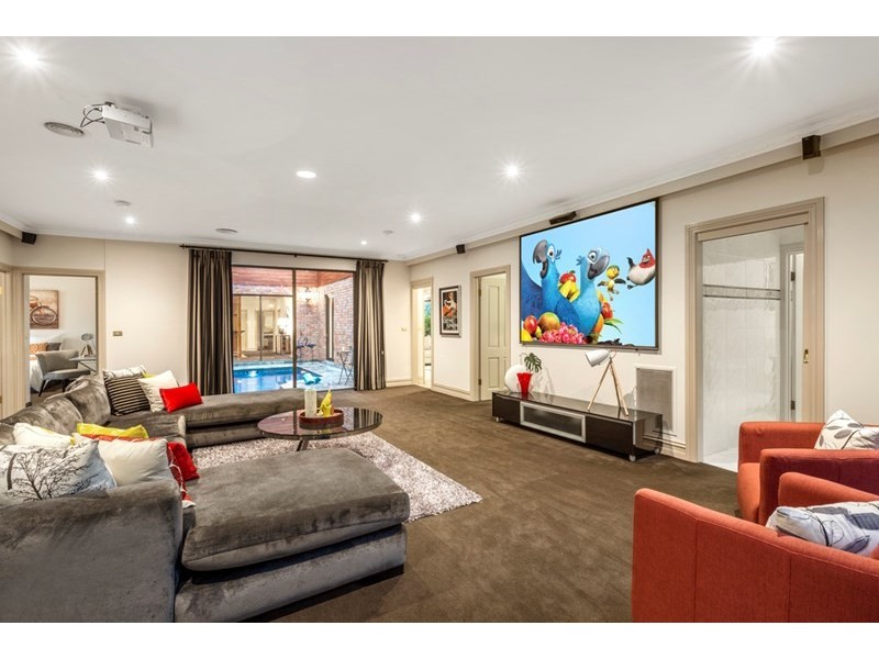 19 White Lodge Court, Donvale VIC 3111