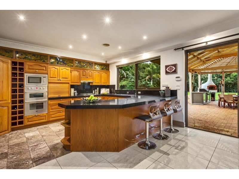 19 White Lodge Court, Donvale VIC 3111