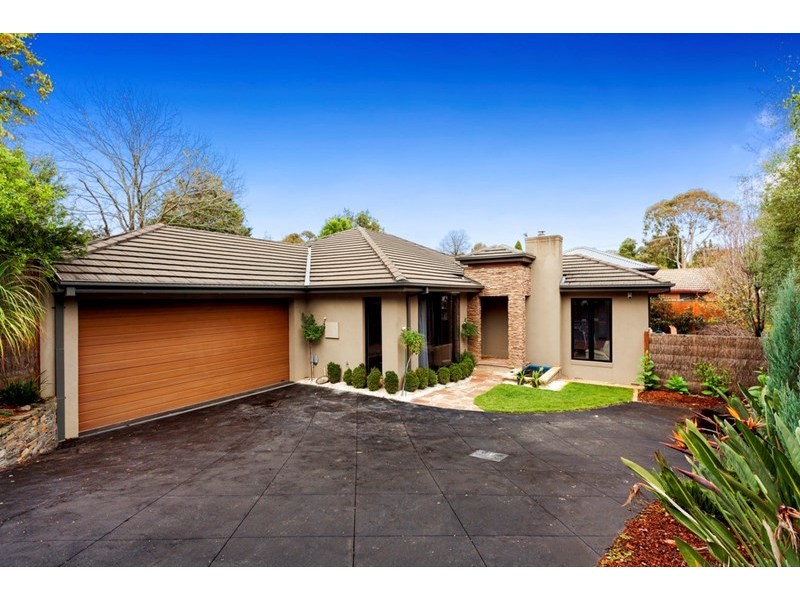 2/8 Koolkuna Avenue, Doncaster VIC 3108