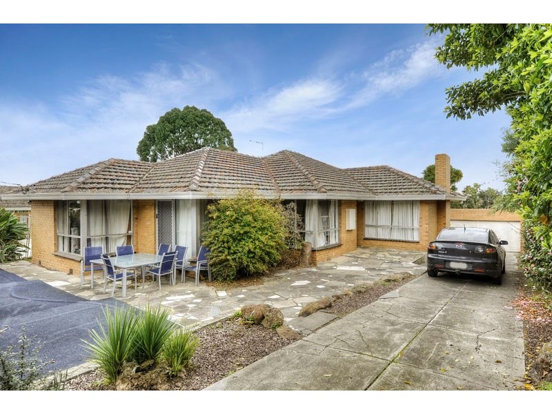 11 Madeleine Street, Doncaster VIC 3108