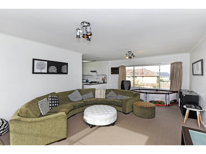 11 Madeleine Street, Doncaster VIC 3108